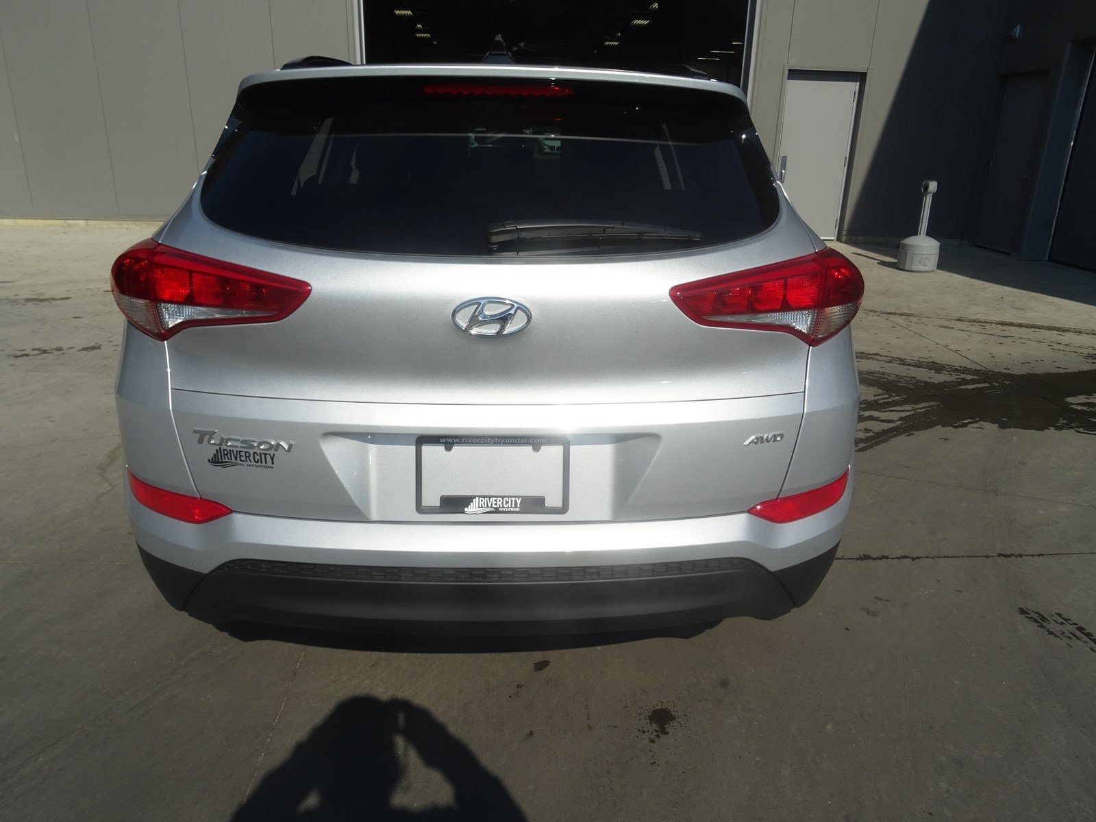 Automatic illumination (models with moonroof) Automatic illumination (models with moonroof)